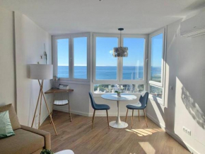 Fancy Studio Direct Access to Sea✺Parking✺Pool